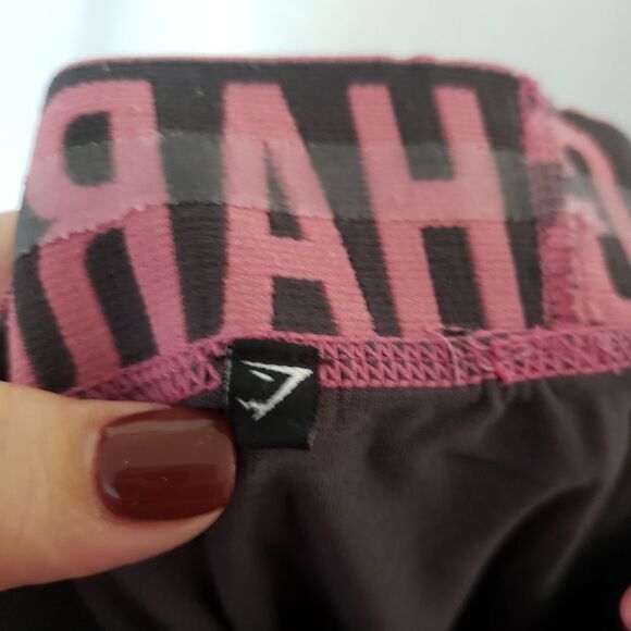 Gymshark Gray with pink waistband leggings‎ - Picture 2 of 4